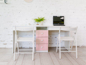 Стол письменный двухместный В 5 розовый в Чебаркуле - chebarkul.magazinmebel.ru | фото - изображение 1